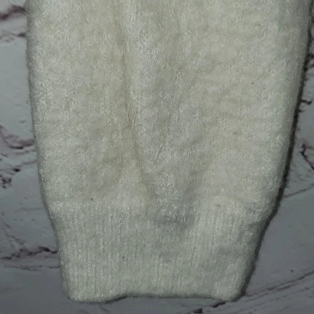 Express V Neck Off White Soft Sweater Women's Size L - Picture 5 of 10